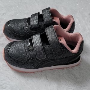 Puma glitter sneakers size toddler 9